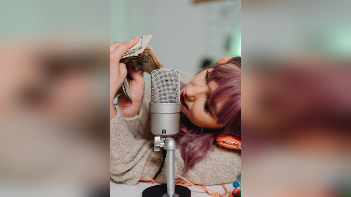 15 Side Hustle Ideas You Can Start While Working Full-Time in 2026