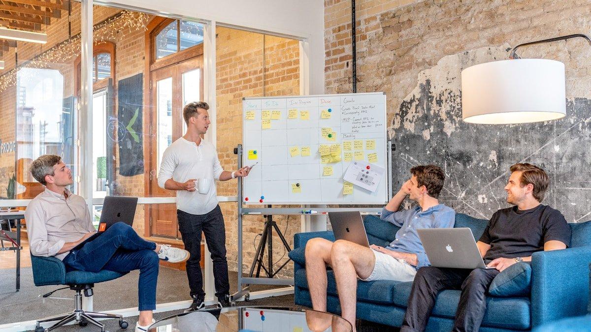 Public Speaking at Work: Overcome Fear and Present With Confidence